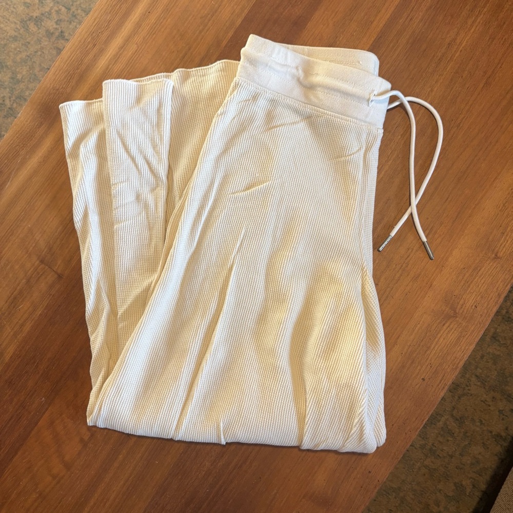 Mate the label crop sweats